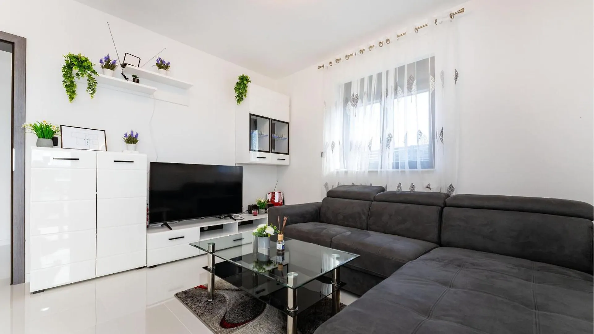 Holiday home Gorgeous Home In Maslenica With Kitchen